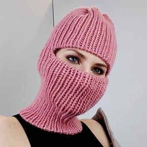 Рожева жіноча балаклава з маківкою