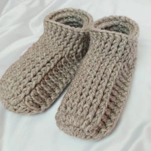 Світло коричневі теплі капці хатні KnitonShop