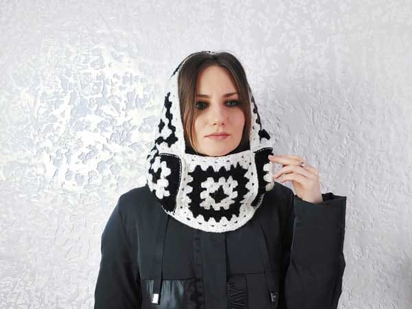 В'язана балаклава (капор) у техниці